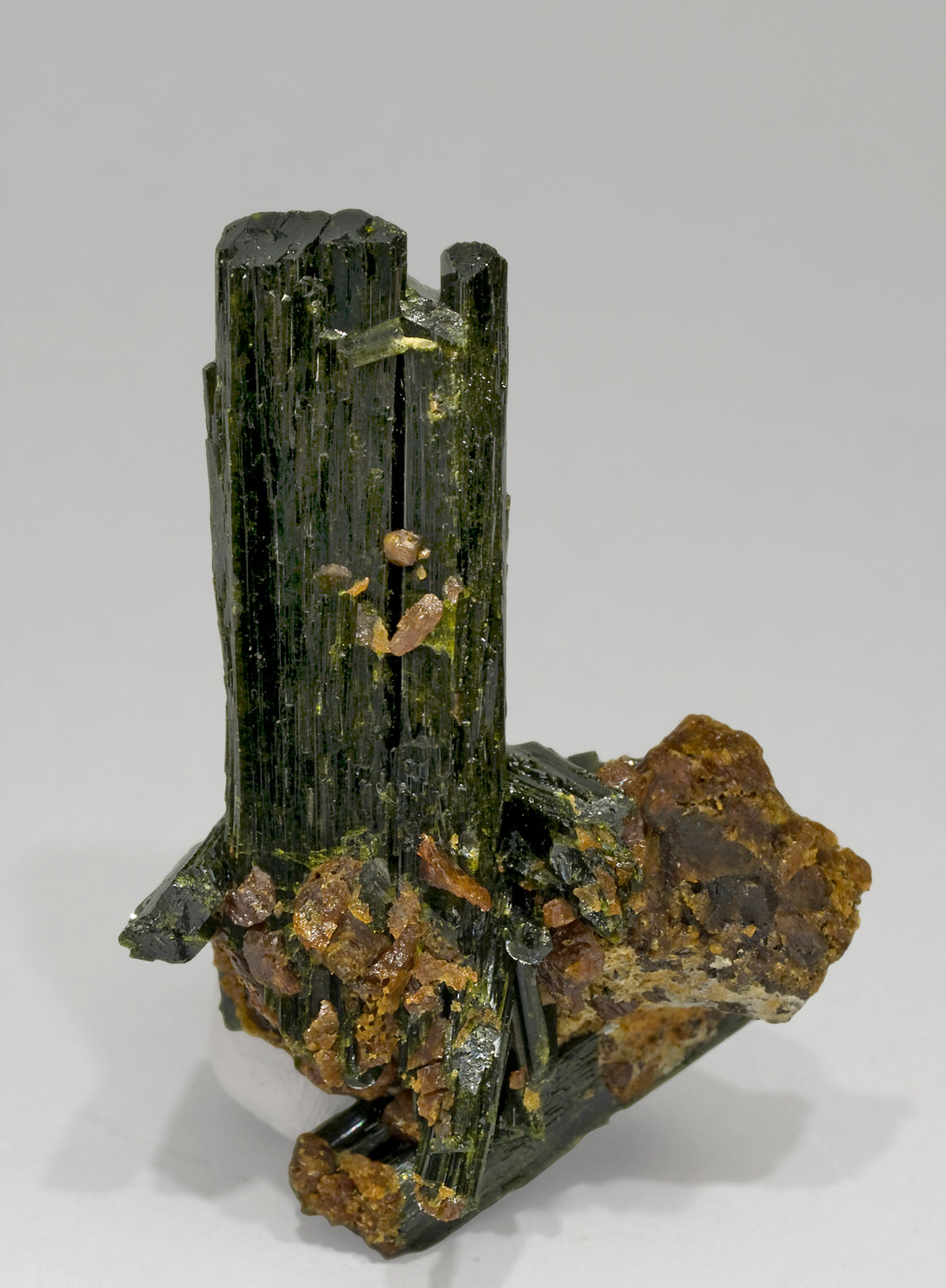 specimens/s_imagesR4/Epidote-TH76R4r.jpg