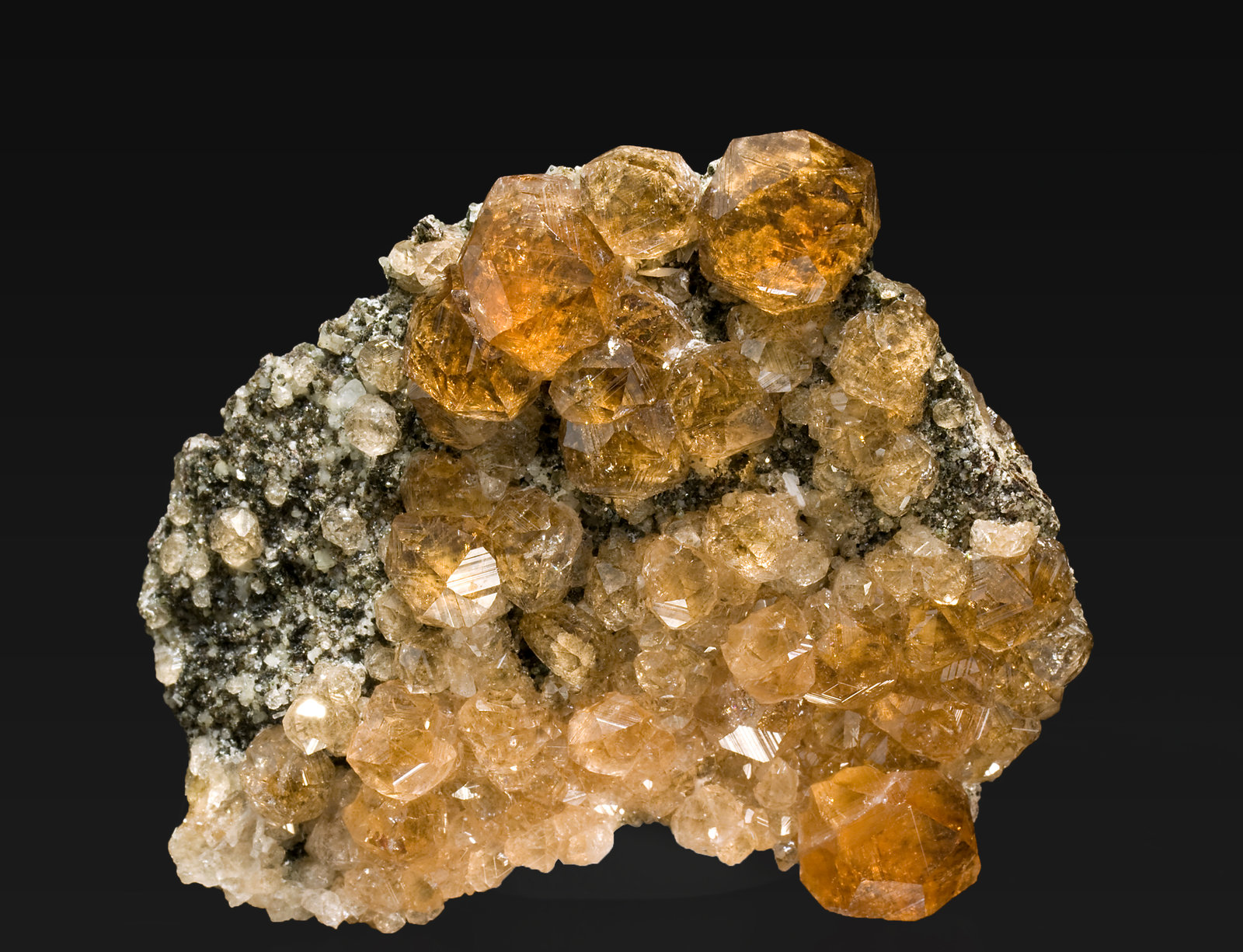 specimens/s_imagesR8/Grossular-TQ30R8f.jpg