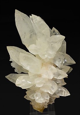 Calcite. Rear