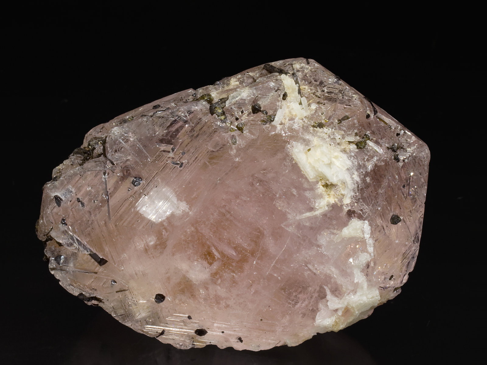 specimens/s_imagesS1/Beryl_Morganite-EQ52S1f.jpg