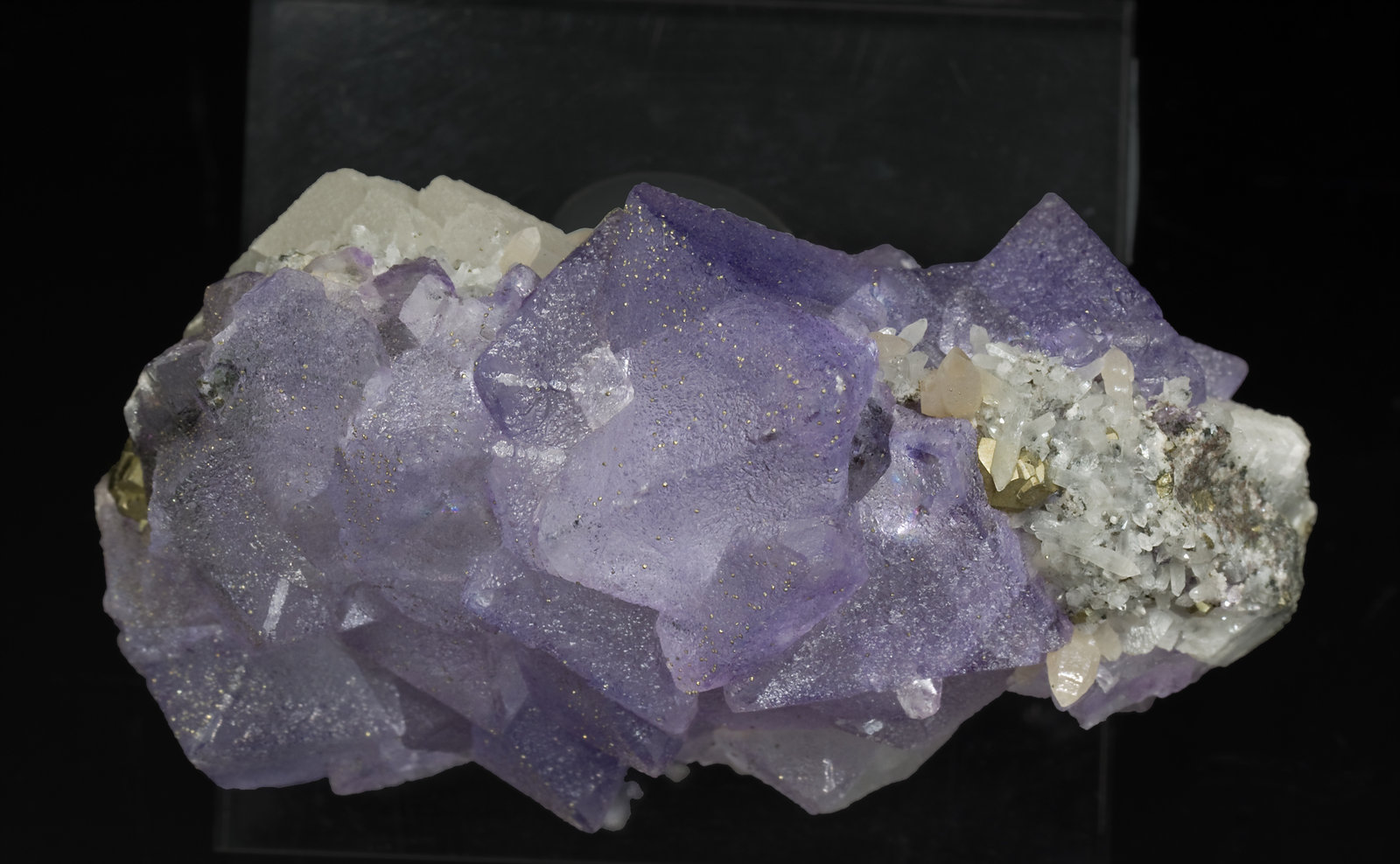 specimens/s_imagesS1/Fluorite-MB96S1t.jpg