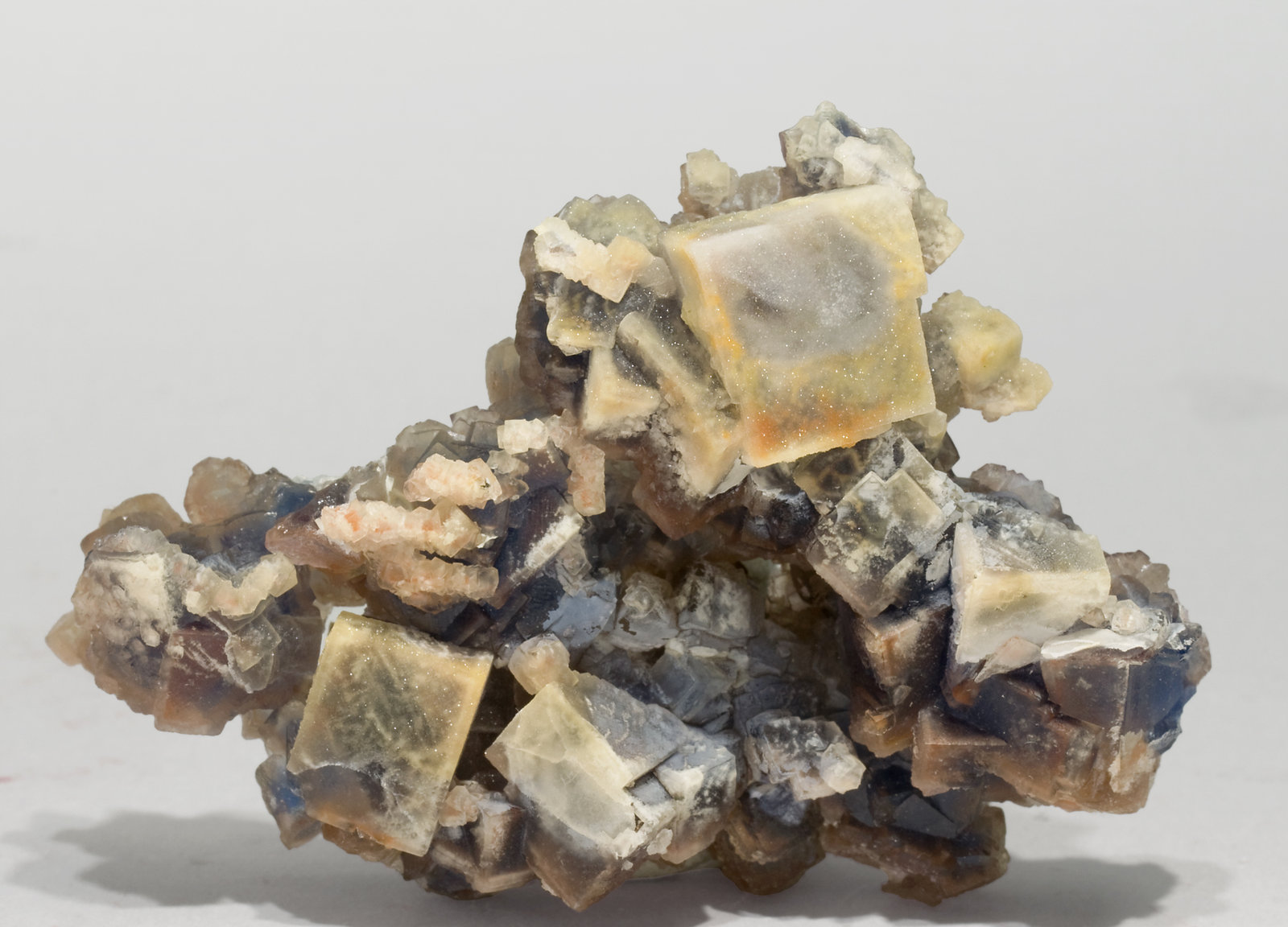 specimens/s_imagesS5/Fluorite-FX6S5f.jpg