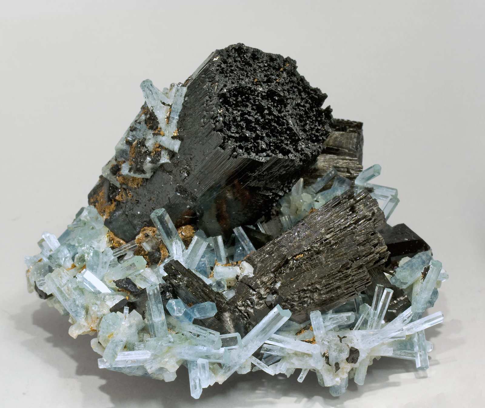 specimens/s_imagesS5/Schorl-TP90S5f.jpg