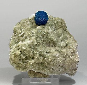 Cavansite on Stilbite. 