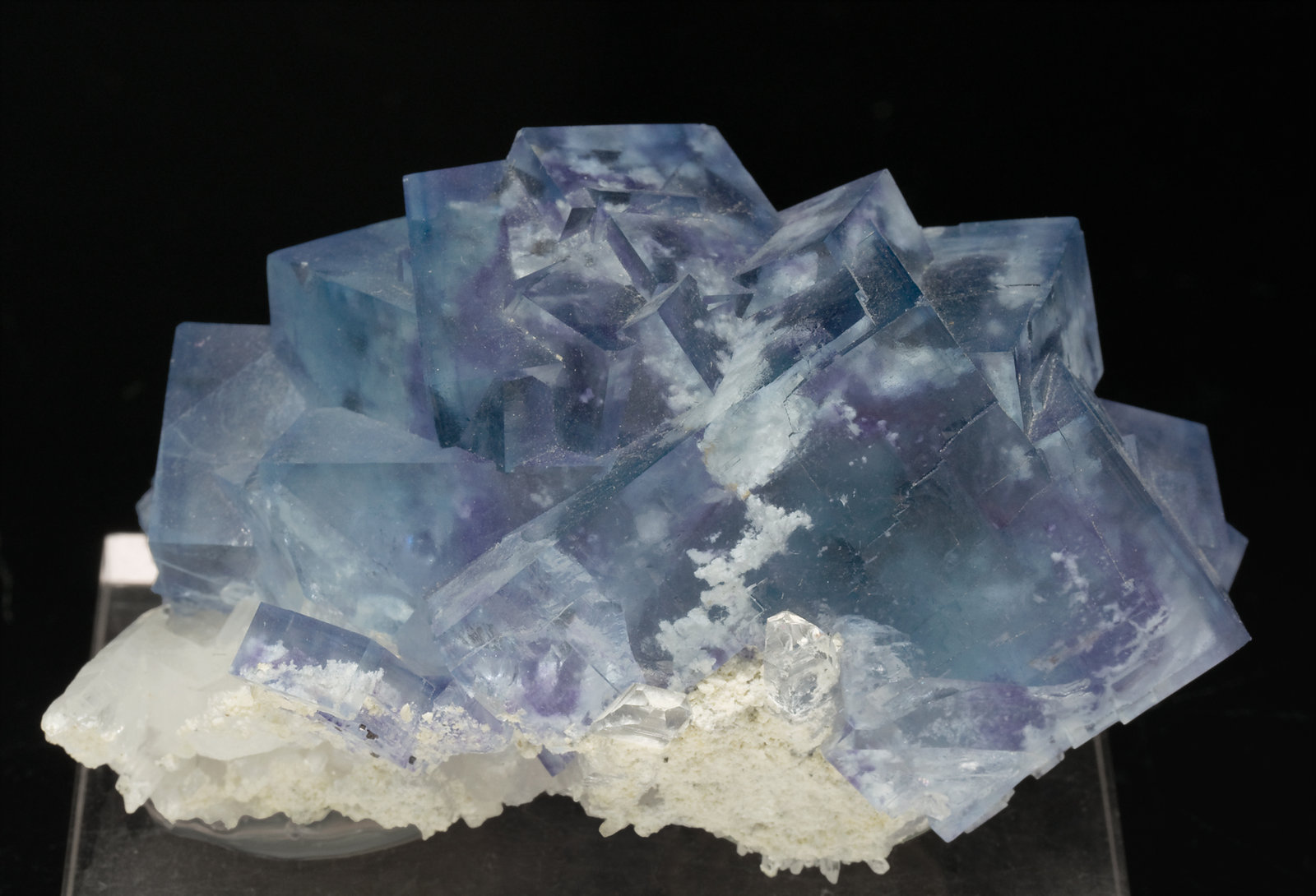 specimens/s_imagesT1/Fluorite-MA86T1f.jpg
