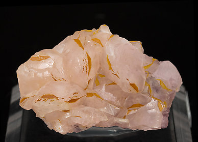 Cobaltoan Smithsonite. 