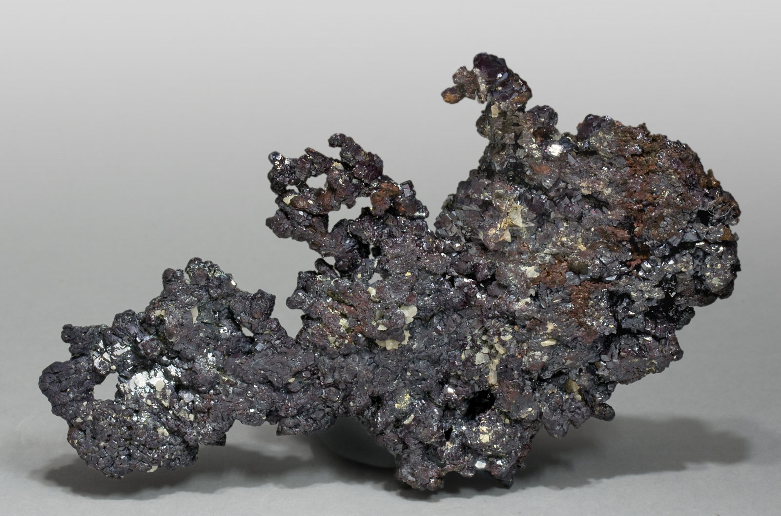 specimens/s_imagesV0/Cuprite-RD96V0f.jpg