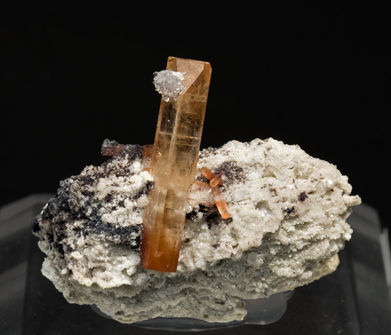 specimens/s_imagesV1/Topaz-MC26V1.jpg