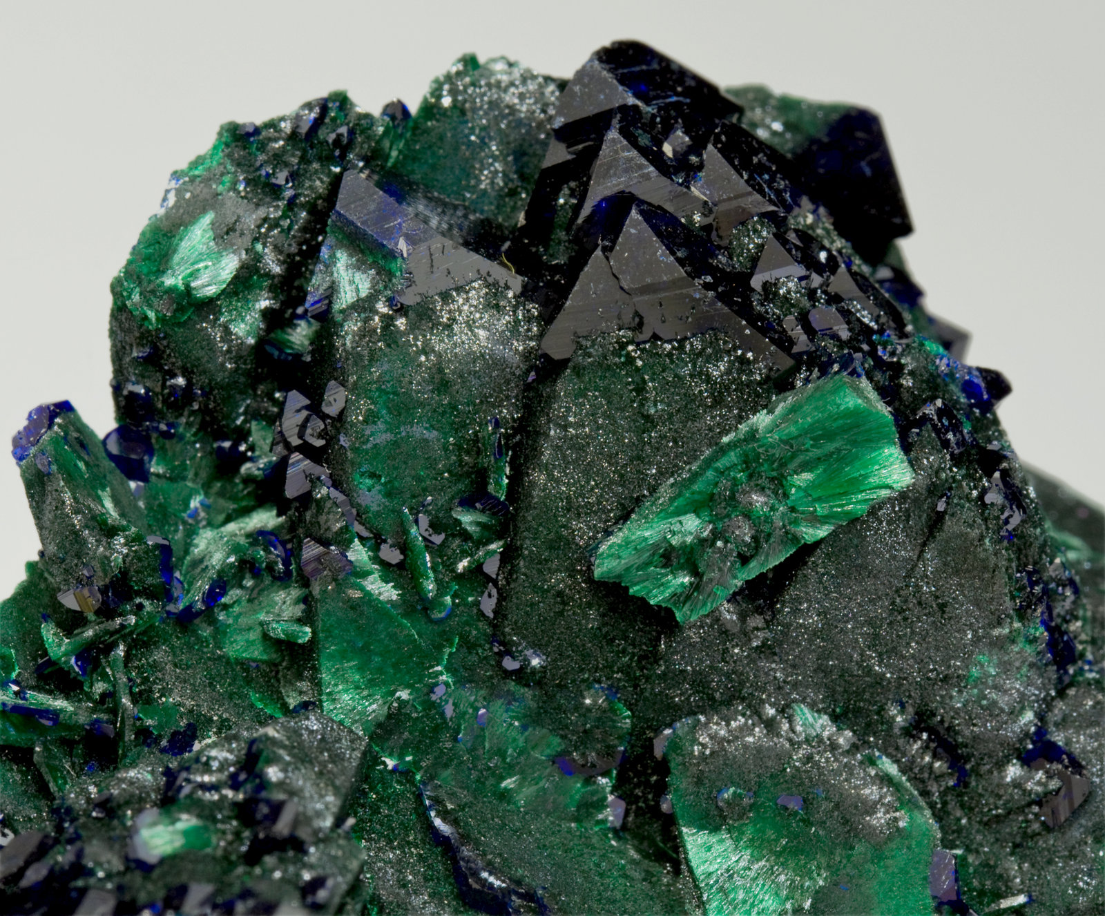 specimens/s_imagesV4/Azurite-TR98V4d.jpg