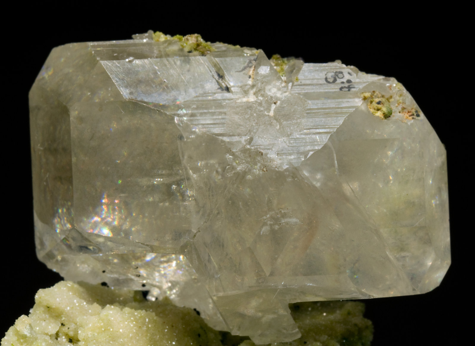 specimens/s_imagesV9/Cerussite-EC61V9d.jpg