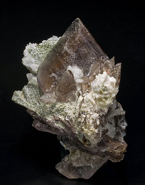 Axinite-(Fe) with Albite. 