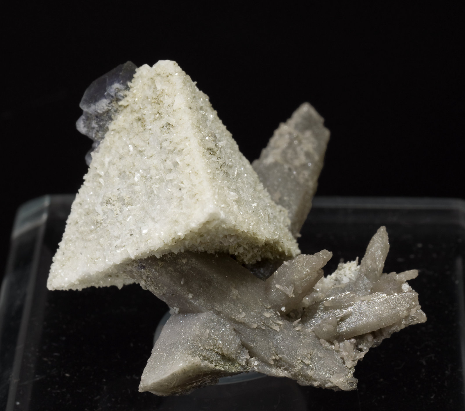 specimens/s_imagesW1/Quartz-TM31W1f.jpg