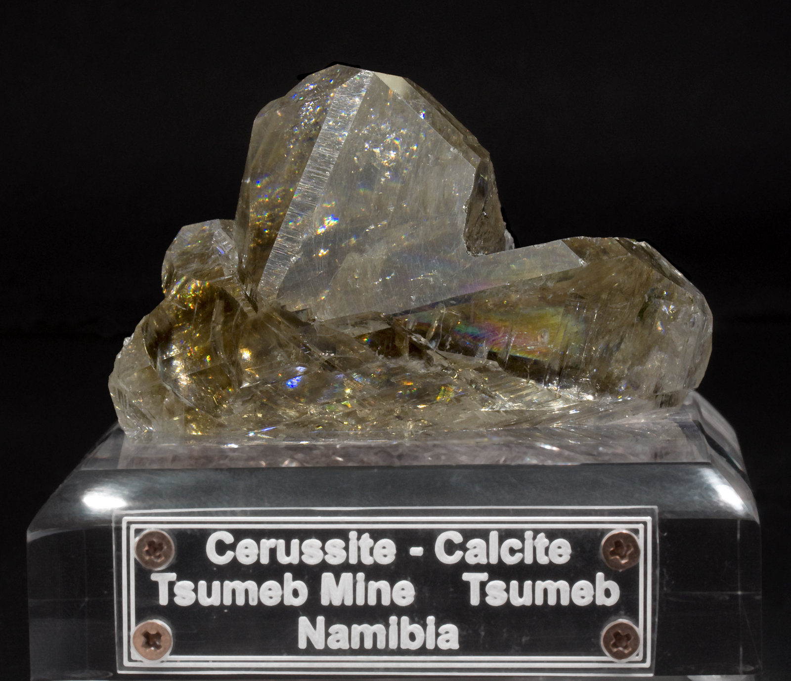 specimens/s_imagesW4/Cerussite-EE61W4.jpg