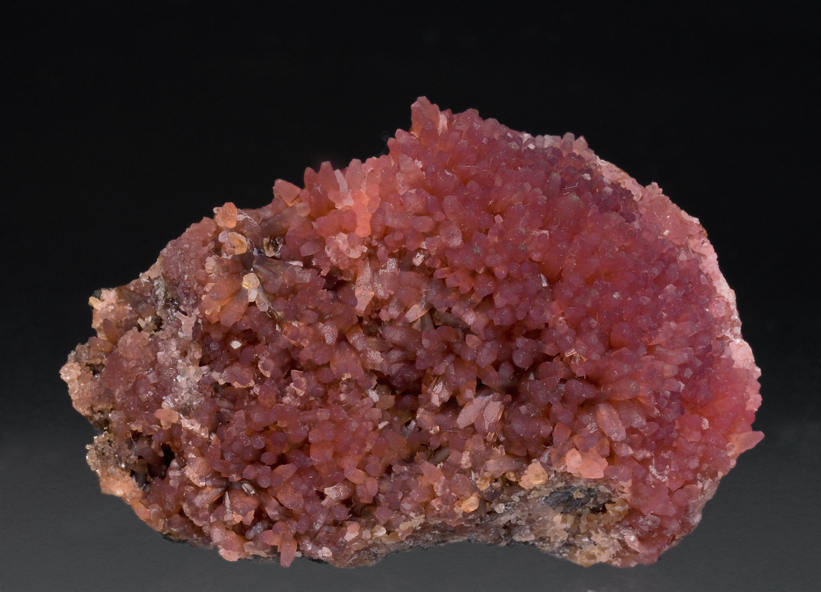 specimens/s_imagesW4/Rhodochrosite-TC28W4f.jpg