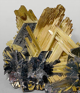 Rutile with Hematite. 