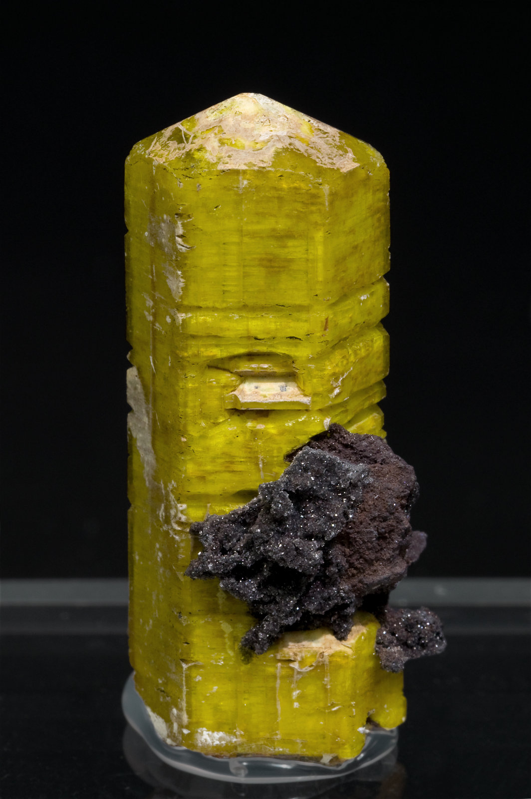 specimens/s_imagesW7/Sturmanite-MD57W7f.jpg