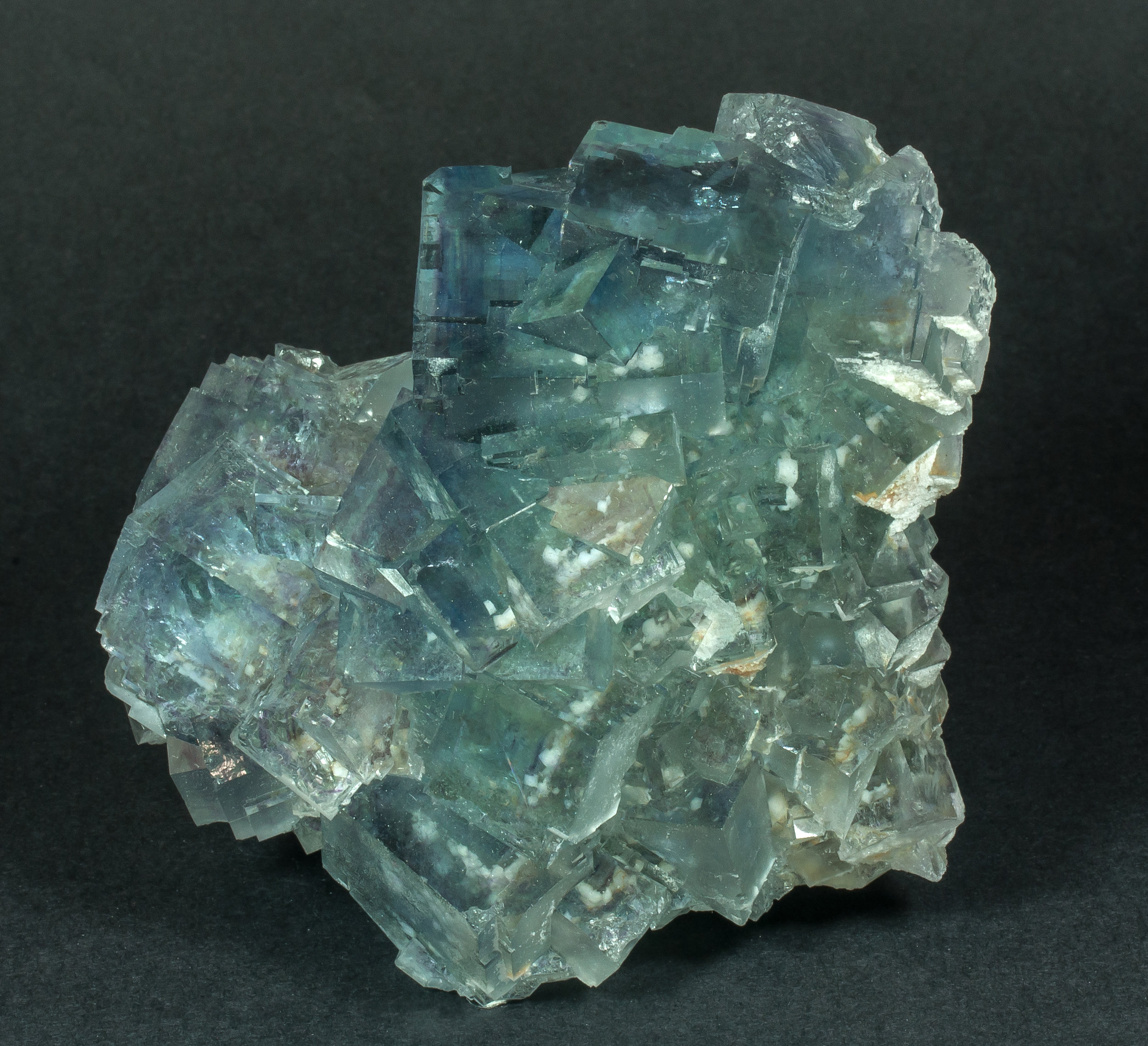 specimens/s_imagesW8/Fluorite-MR49W8f_NOVA.jpg