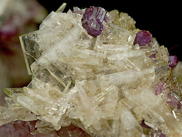 Diopside with Vesuvianite. 