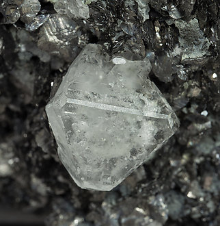 L�llingite with Fluorite and Arsenopyrite. 