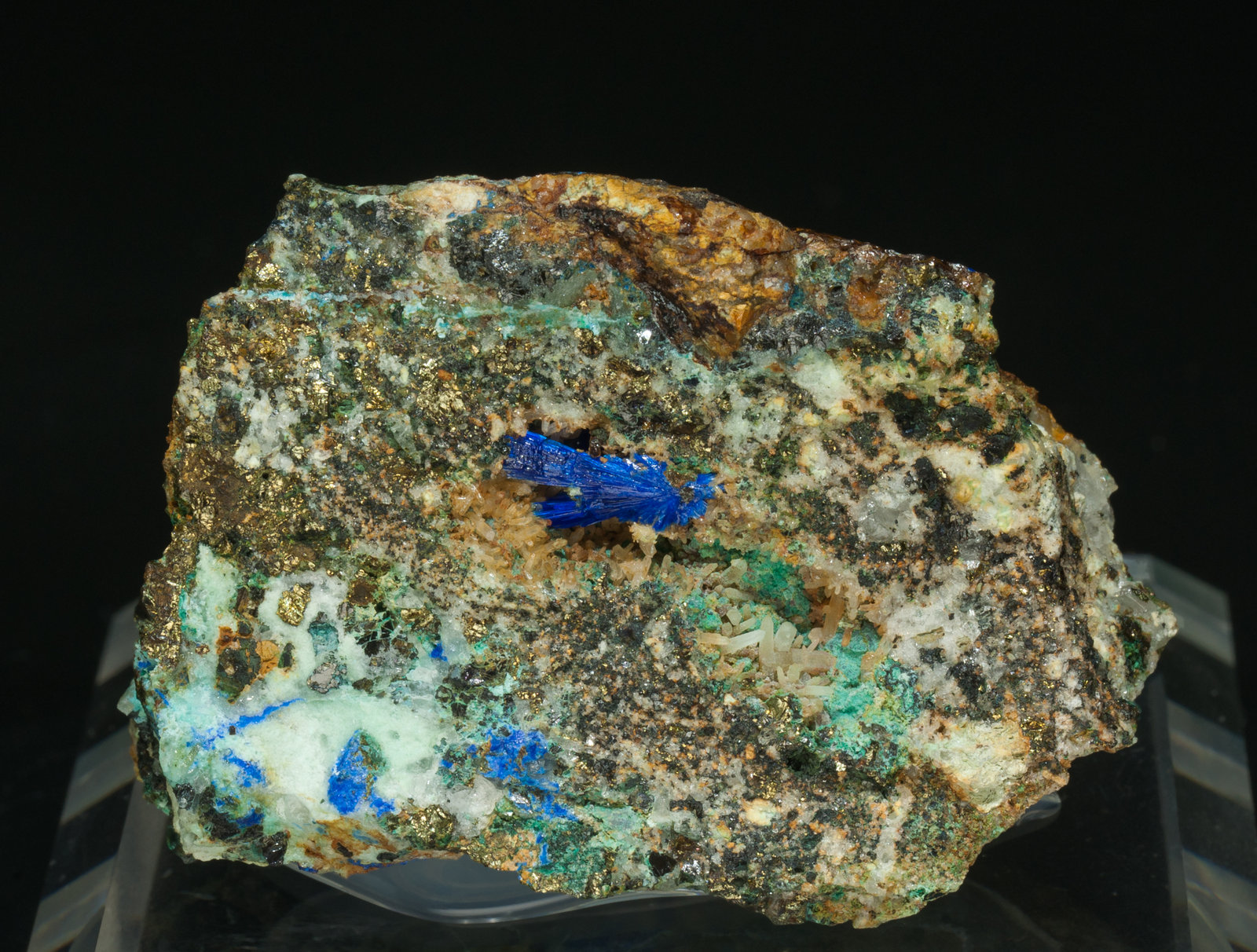 specimens/s_imagesY7/Linarite-EJ36Y7f.jpg