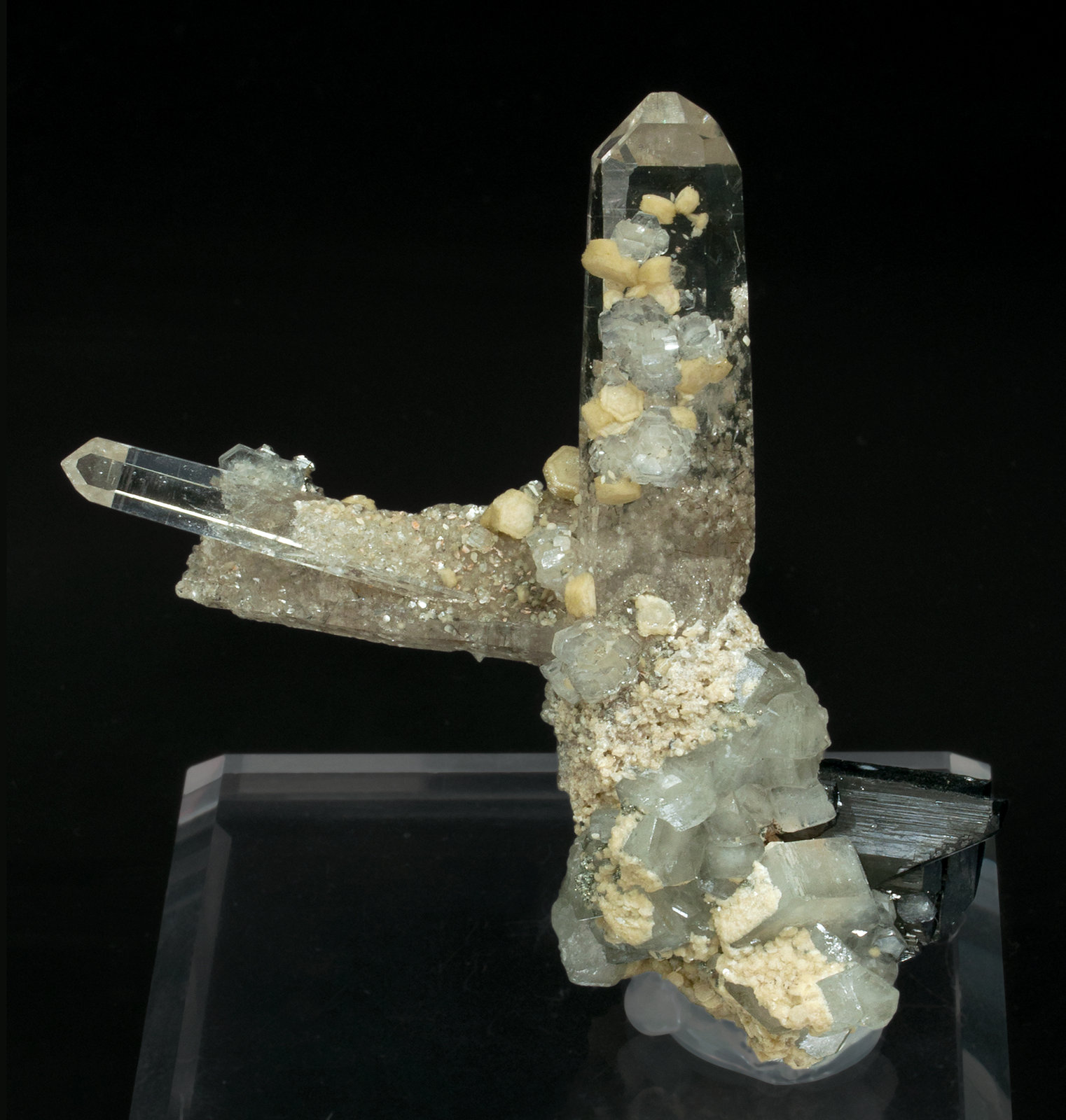 specimens/s_imagesY8/Quartz-AC100Y8f.jpg