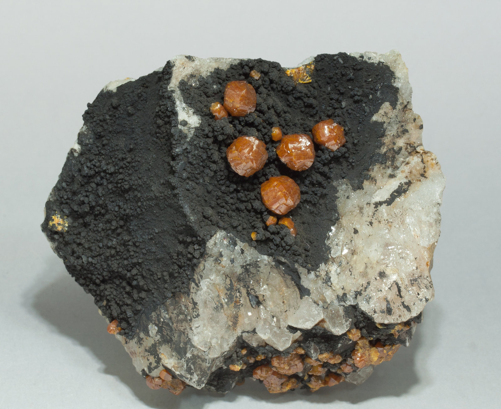 specimens/s_imagesY9/Mimetite_campylite-VB68Y9f.jpg