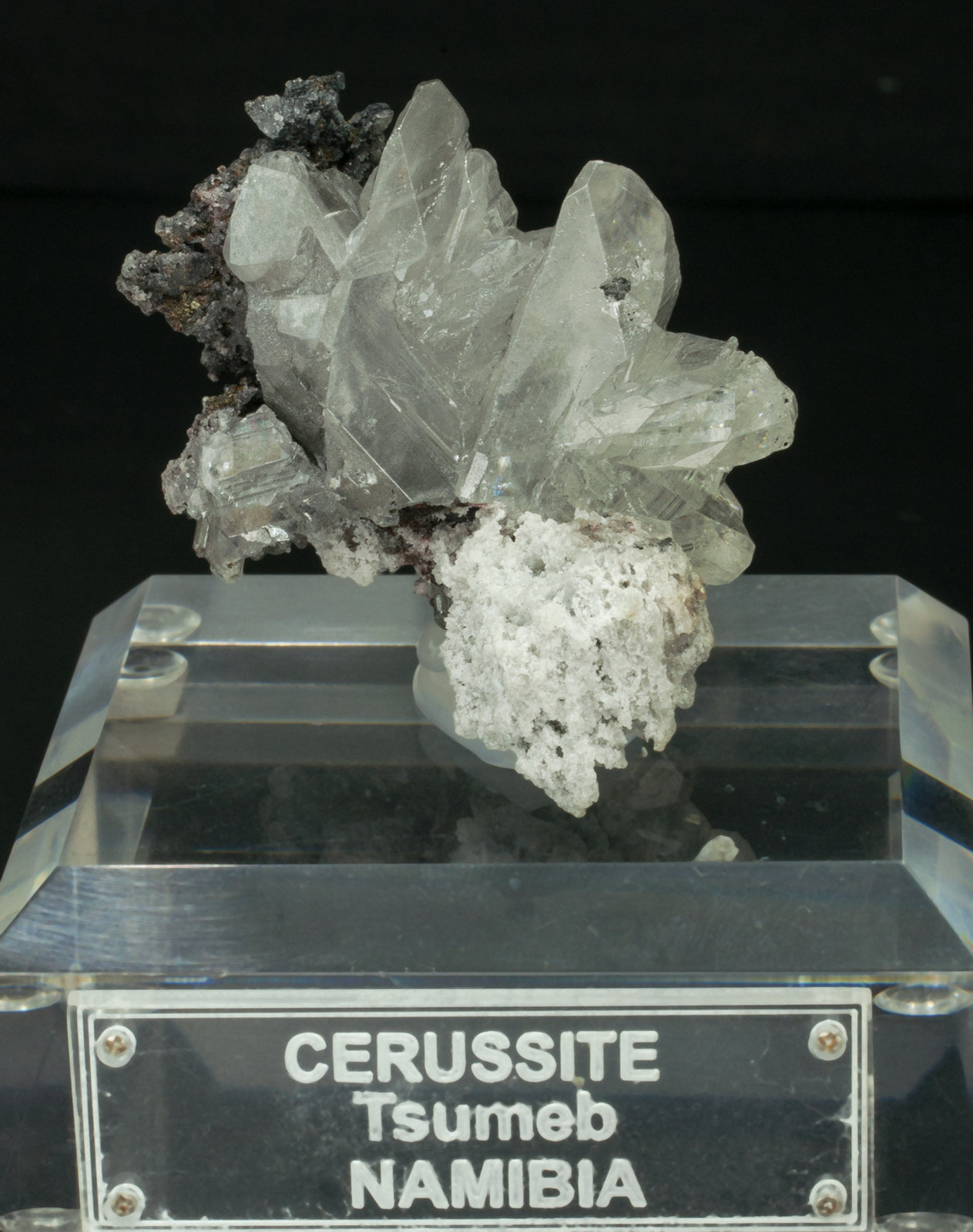 specimens/s_imagesZ1/Cerussite-EG11Z1f.jpg