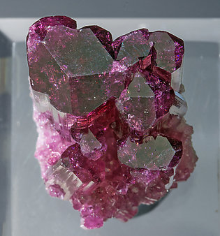 Elbaite (variety rubellite). Top