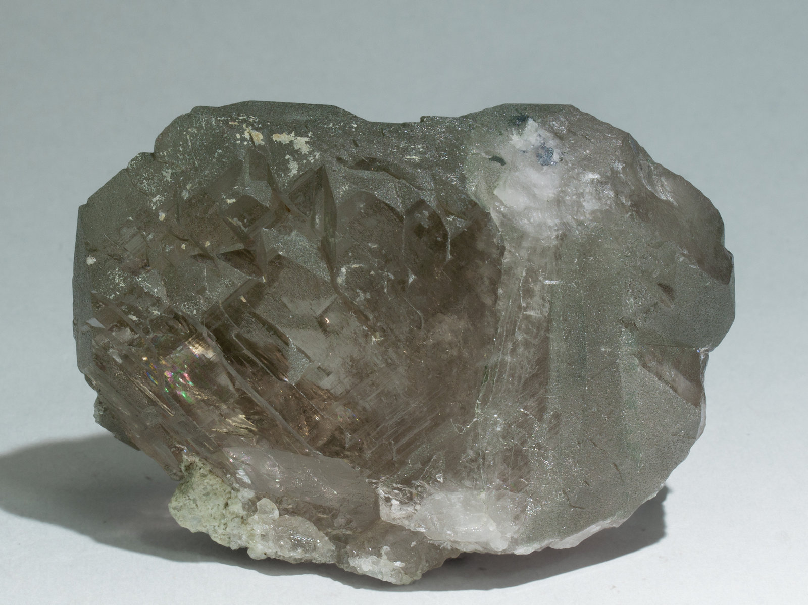 specimens/s_imagesZ4/Quartz_smoky-RB37Z4r.jpg