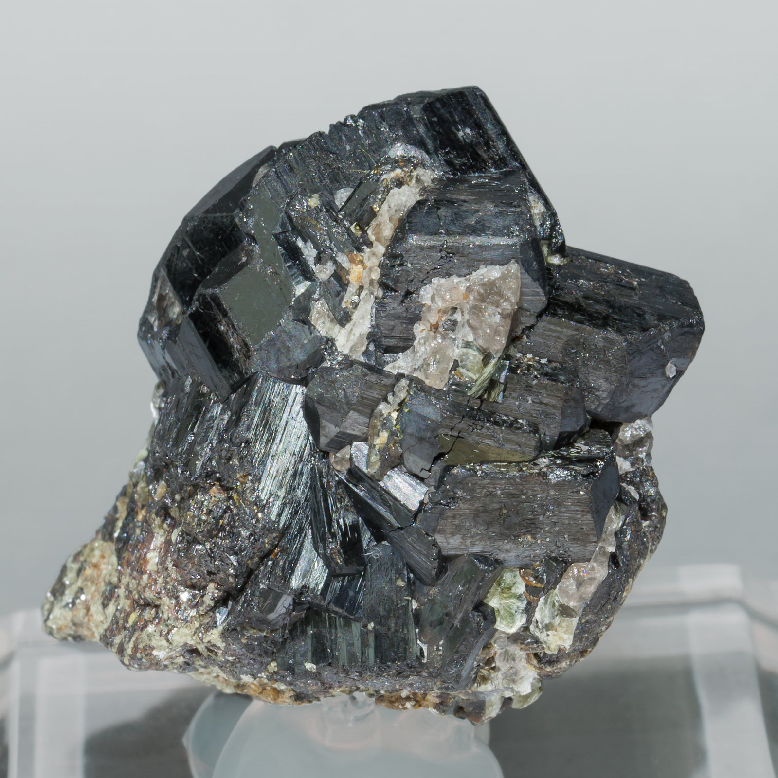 specimens/s_imagesZ6/Ixiolite-NA63Z6r.jpg