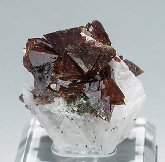 Helvine-Genthelvite with Quartz and Calcite. Front